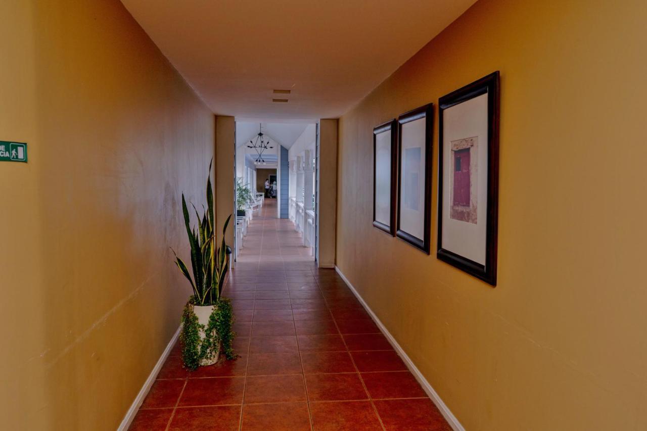 Hotel Casona Del Lago Flores Exterior foto