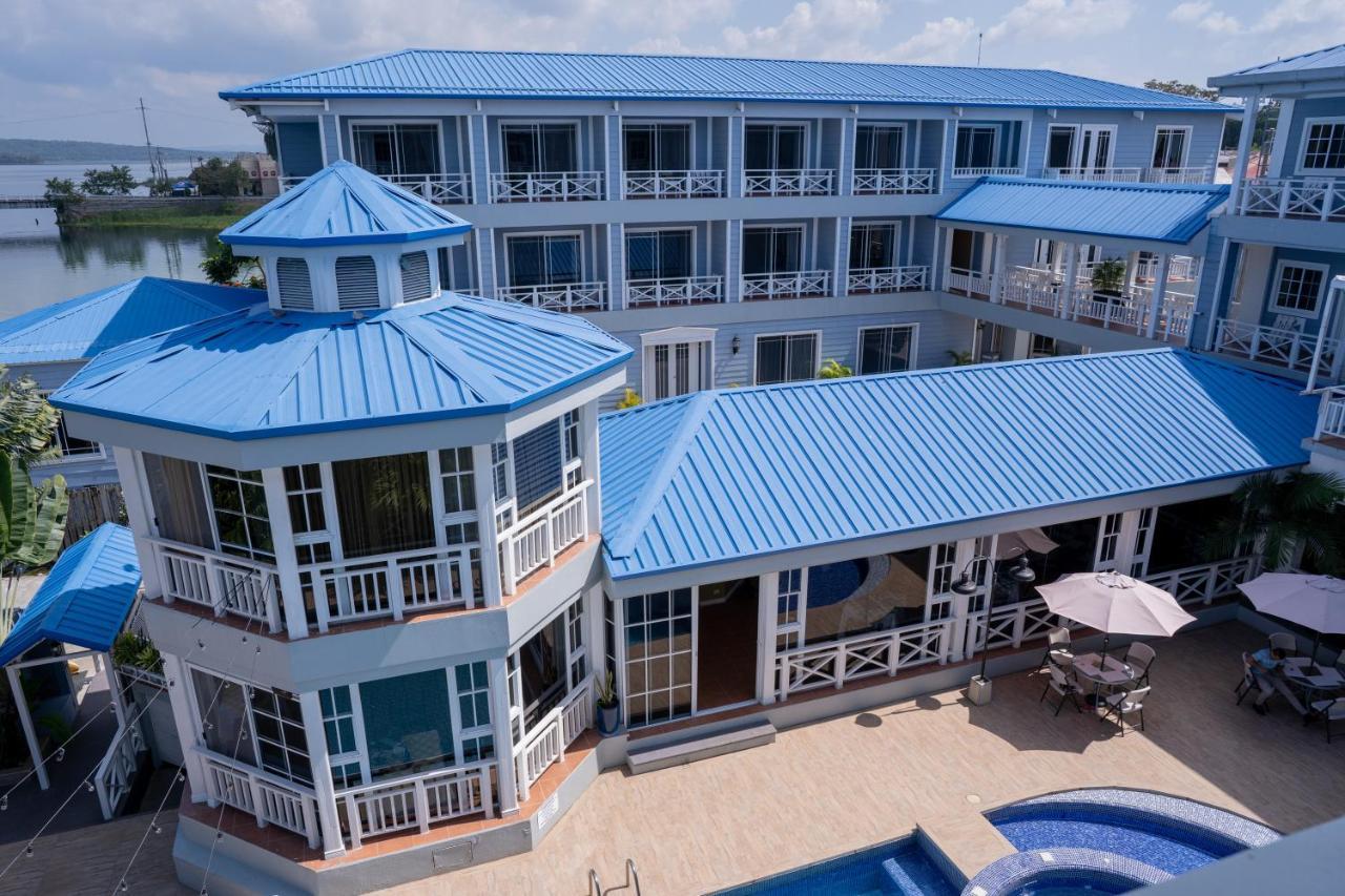 Hotel Casona Del Lago Flores Exterior foto